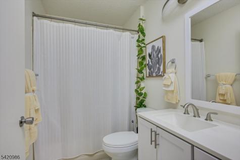 69 Amberly Court Franklin NJ 08823