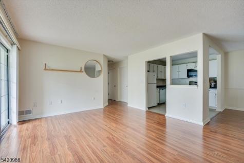 69 Amberly Court Franklin NJ 08823