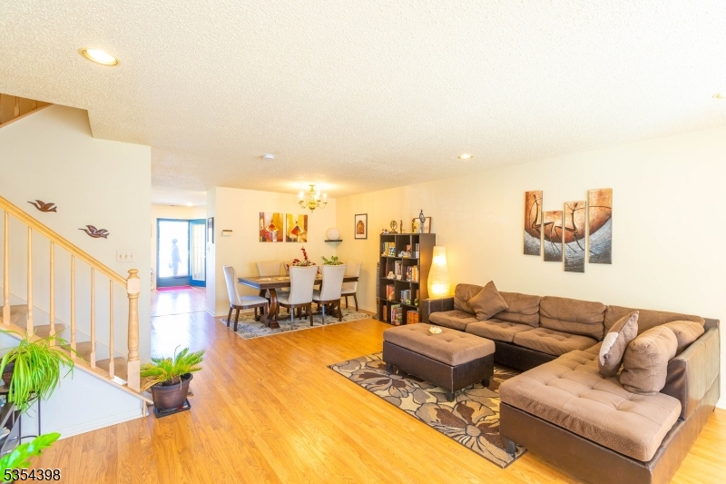 65 Balboa Lane Franklin NJ 08823