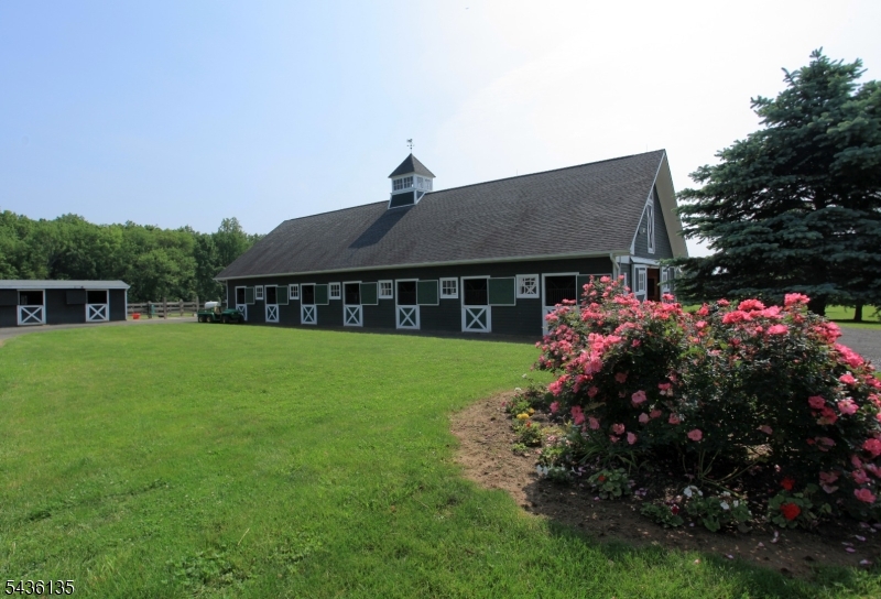 96 Pickle Road Washington NJ 07830