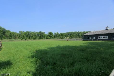 96 Pickle Road Washington NJ 07830