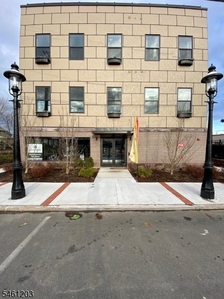 22 Center Street Metuchen NJ 08840