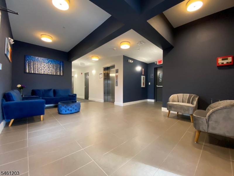 22 Center Street Metuchen NJ 08840