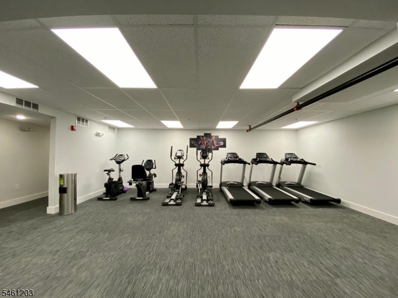 22 Center Street Metuchen NJ 08840
