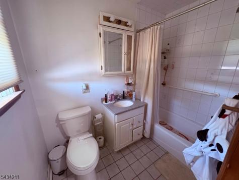 344 Valley Brook Avenue Lyndhurst NJ 07071
