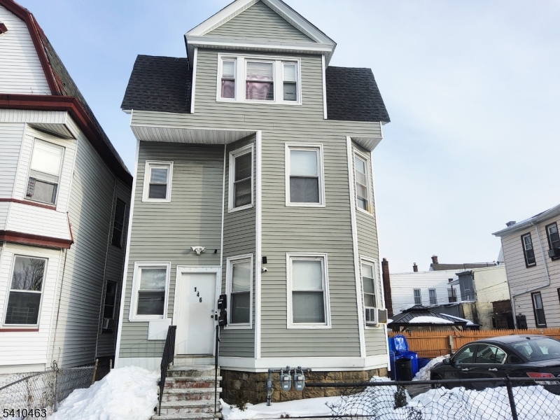 146 Hollywood Avenue East Orange NJ 07018