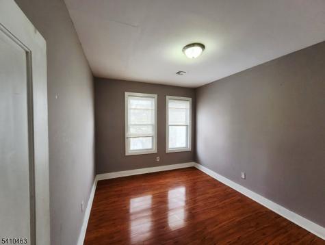 146 Hollywood Avenue East Orange NJ 07018
