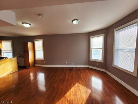 146 Hollywood Avenue East Orange NJ 07018