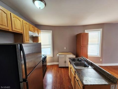 146 Hollywood Avenue East Orange NJ 07018