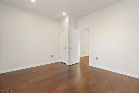 826 George St (1st Floor) Plainfield NJ 07062