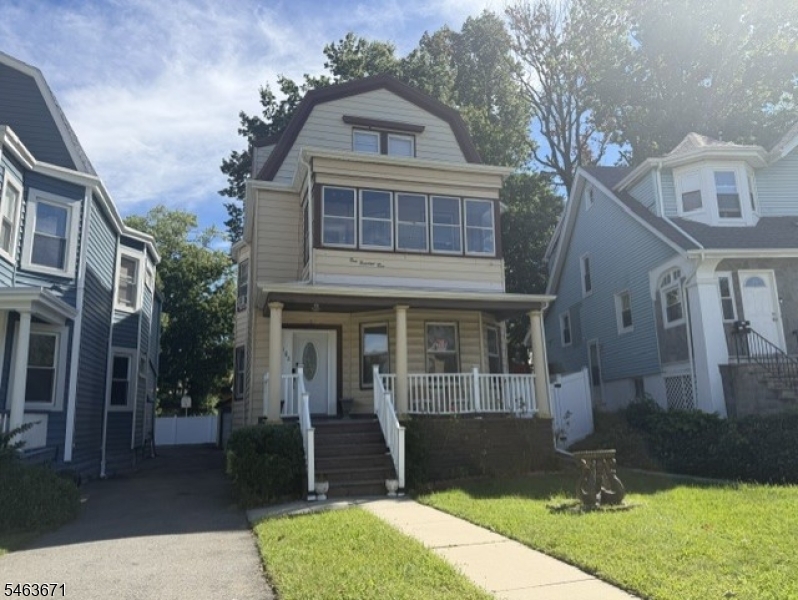 102 Midland Avenue East Orange NJ 07017