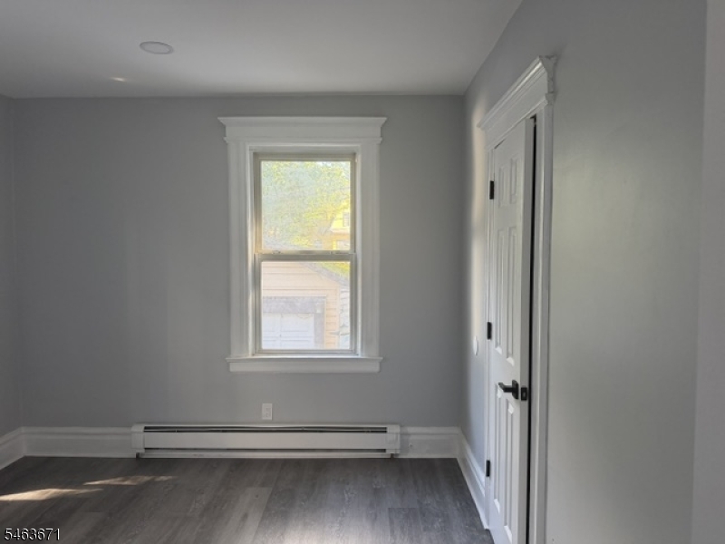102 Midland Avenue East Orange NJ 07017