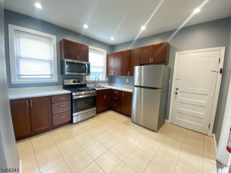 66 Tiffany Place Irvington NJ 07111