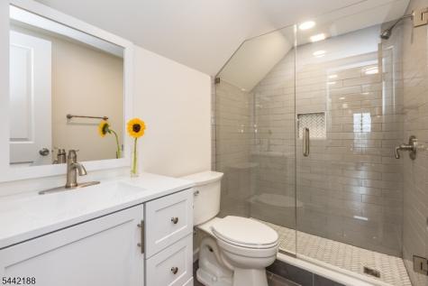 26 N Willow Street Montclair NJ 07042