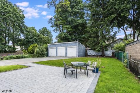 26 N Willow Street Montclair NJ 07042