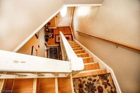 54 N 13th Street Hawthorne NJ 07506