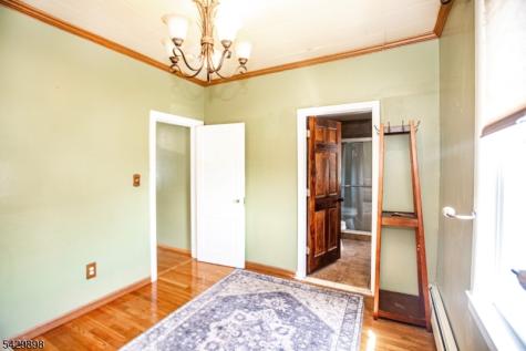 54 N 13th Street Hawthorne NJ 07506