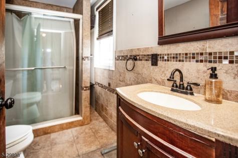 54 N 13th Street Hawthorne NJ 07506