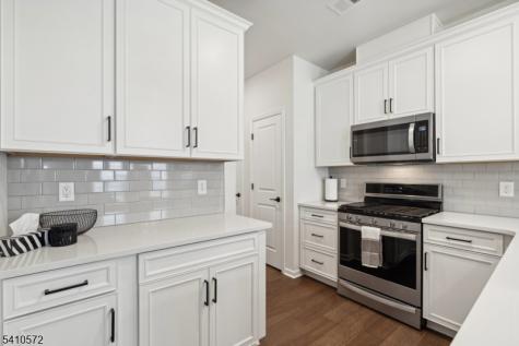 4 Sadie Cir Unit 4104 Union NJ 07083