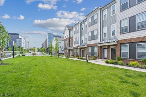 4 Sadie Cir Unit 4104 Union NJ 07083