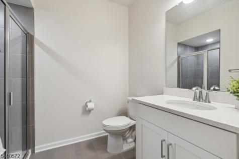 4 Sadie Cir Unit 4104 Union NJ 07083