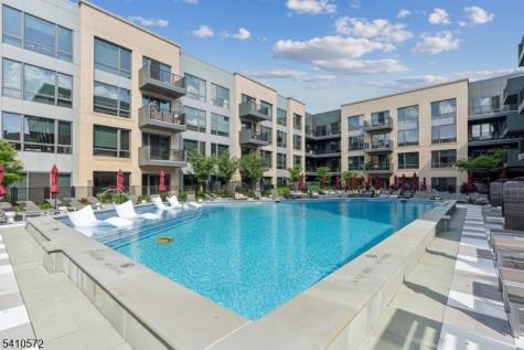 4 Sadie Cir Unit 4104 Union NJ 07083