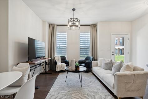 4 Sadie Cir Unit 4104 Union NJ 07083
