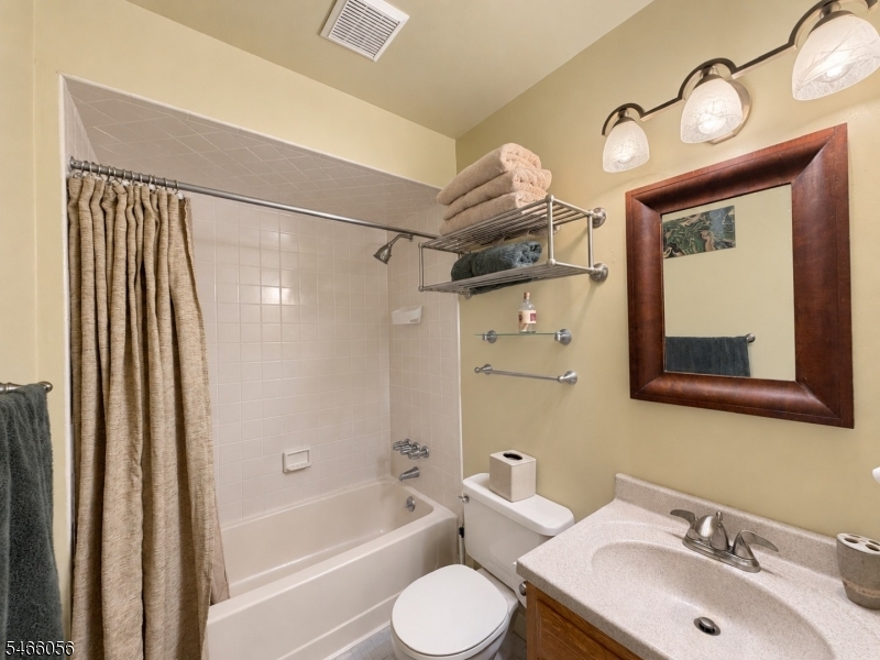 20 Augusta Drive Vernon NJ 07462