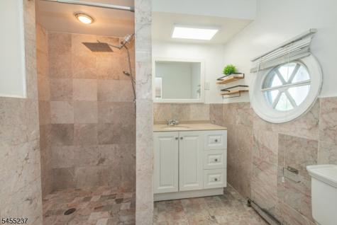 44 Daniels Drive Clifton NJ 07013
