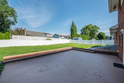 44 Daniels Drive Clifton NJ 07013