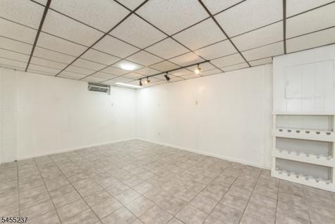 44 Daniels Drive Clifton NJ 07013