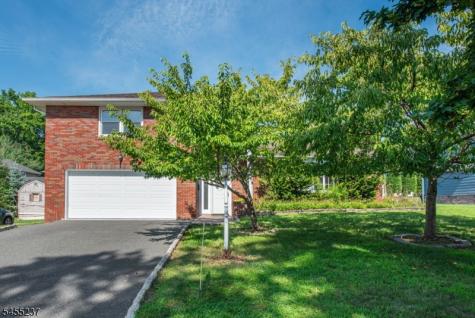 44 Daniels Drive Clifton NJ 07013