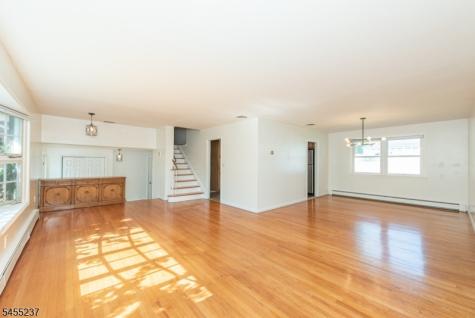 44 Daniels Drive Clifton NJ 07013