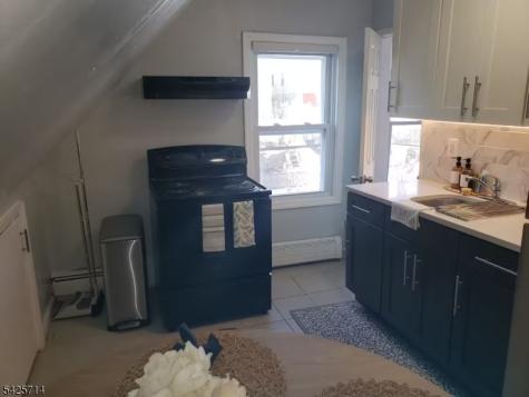 187 Milford Avenue Newark NJ 07108