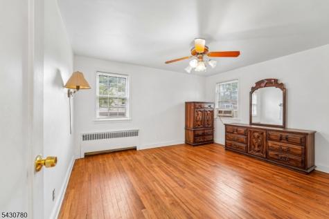 1030 Jassamine Way Fort Lee NJ 07024