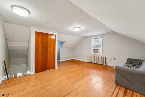 1030 Jassamine Way Fort Lee NJ 07024