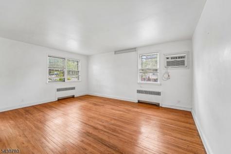 1030 Jassamine Way Fort Lee NJ 07024
