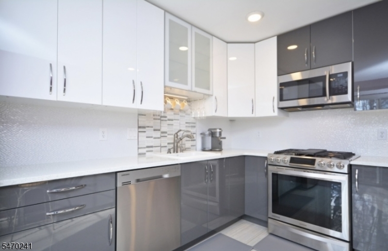 2703 Johnson Circle Bridgewater NJ 08807