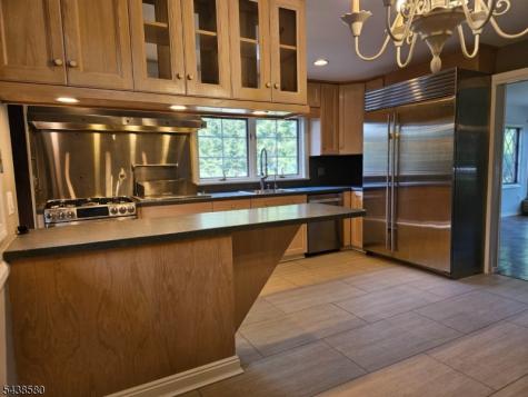 218 Devon Road Essex Fells NJ 07021