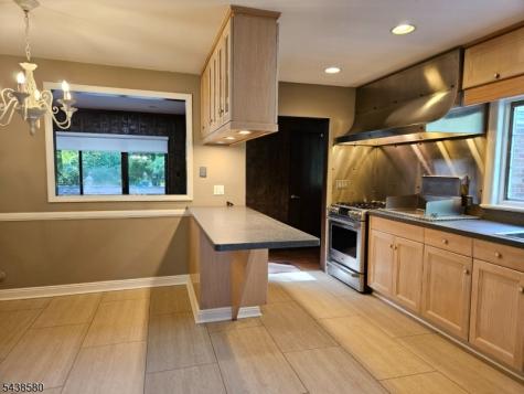 218 Devon Road Essex Fells NJ 07021