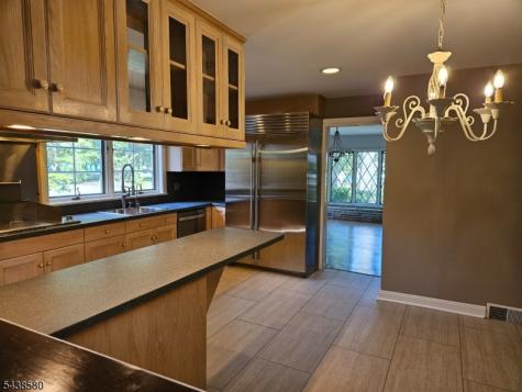 218 Devon Road Essex Fells NJ 07021