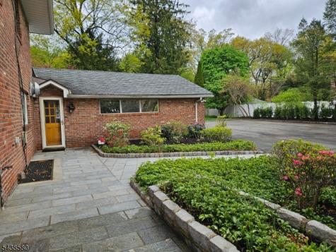 218 Devon Road Essex Fells NJ 07021