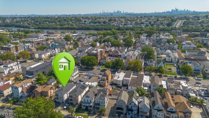 128 Lincoln Avenue Newark NJ 07104