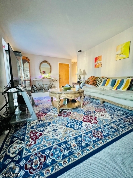 17 Andrew Court Bloomfield NJ 07003
