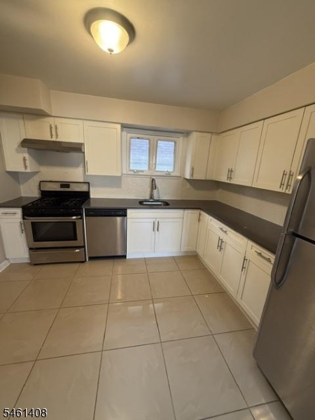 728 Eaton Street Elizabeth NJ 07202