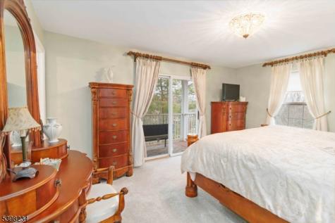 262 Vista Drive Hanover NJ 07927