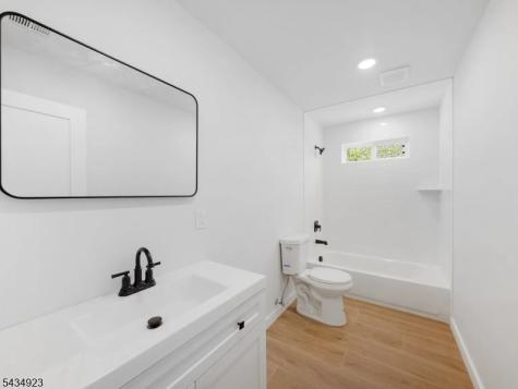 3 Meadow Road Edison NJ 08817