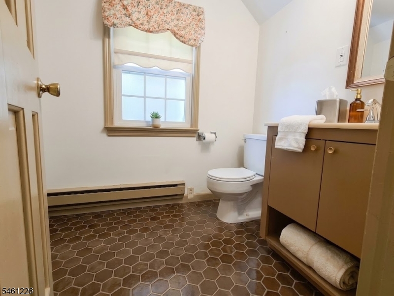 421 Wayne Terrace Union NJ 07083