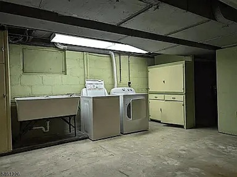 421 Wayne Terrace Union NJ 07083