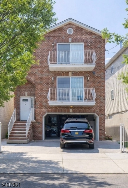28 Branford Street Newark NJ 07114